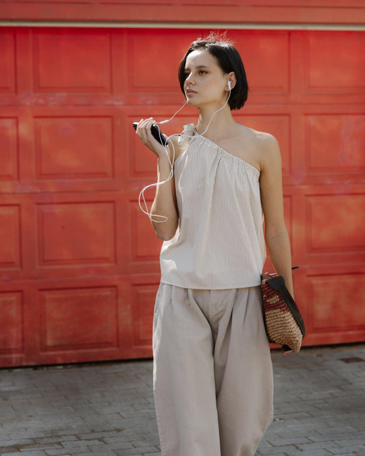 Top Asimétrico Lazada Rayas Crudo