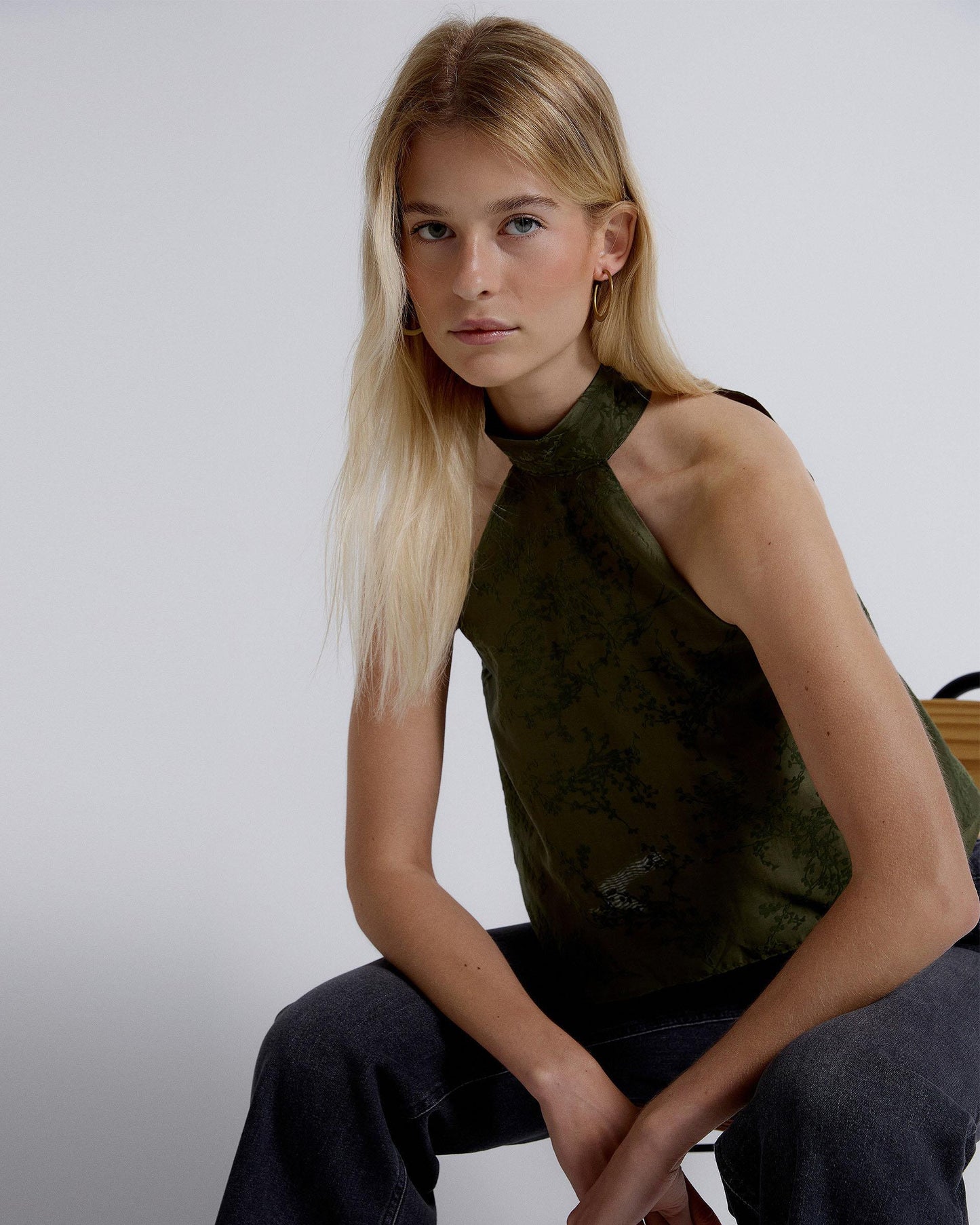 Top Halter Verde com Decote Cruzado