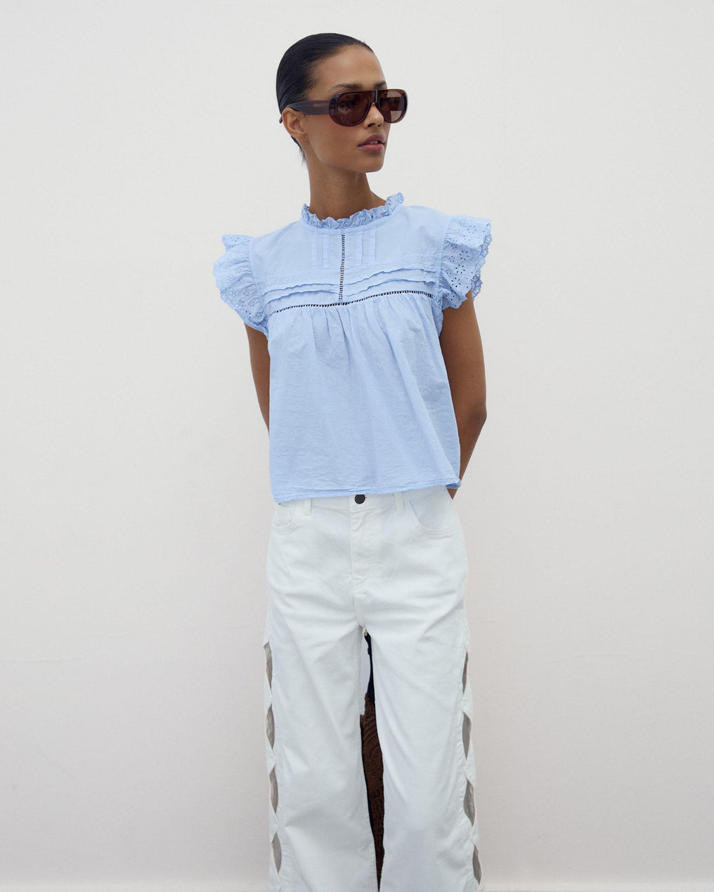 Blusa Mangas Troqueladas Azul Claro