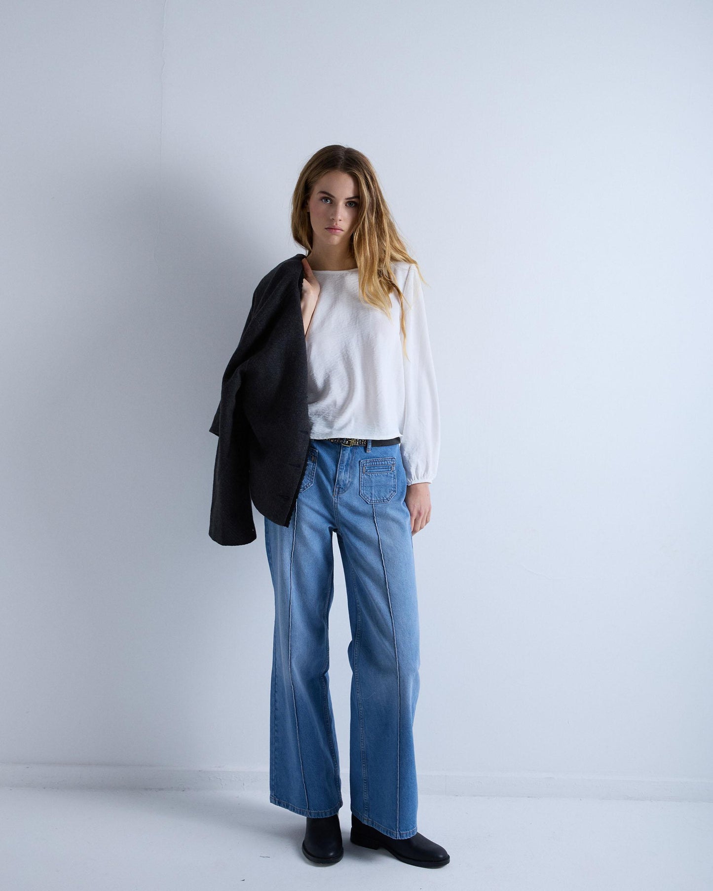 Basic White Round Neck Blouse