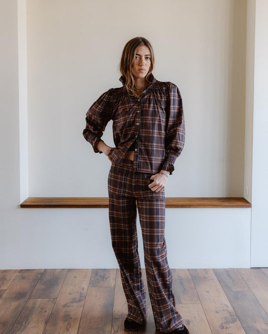 Pantalón Cuadros Bolsillos Plastón Marrón