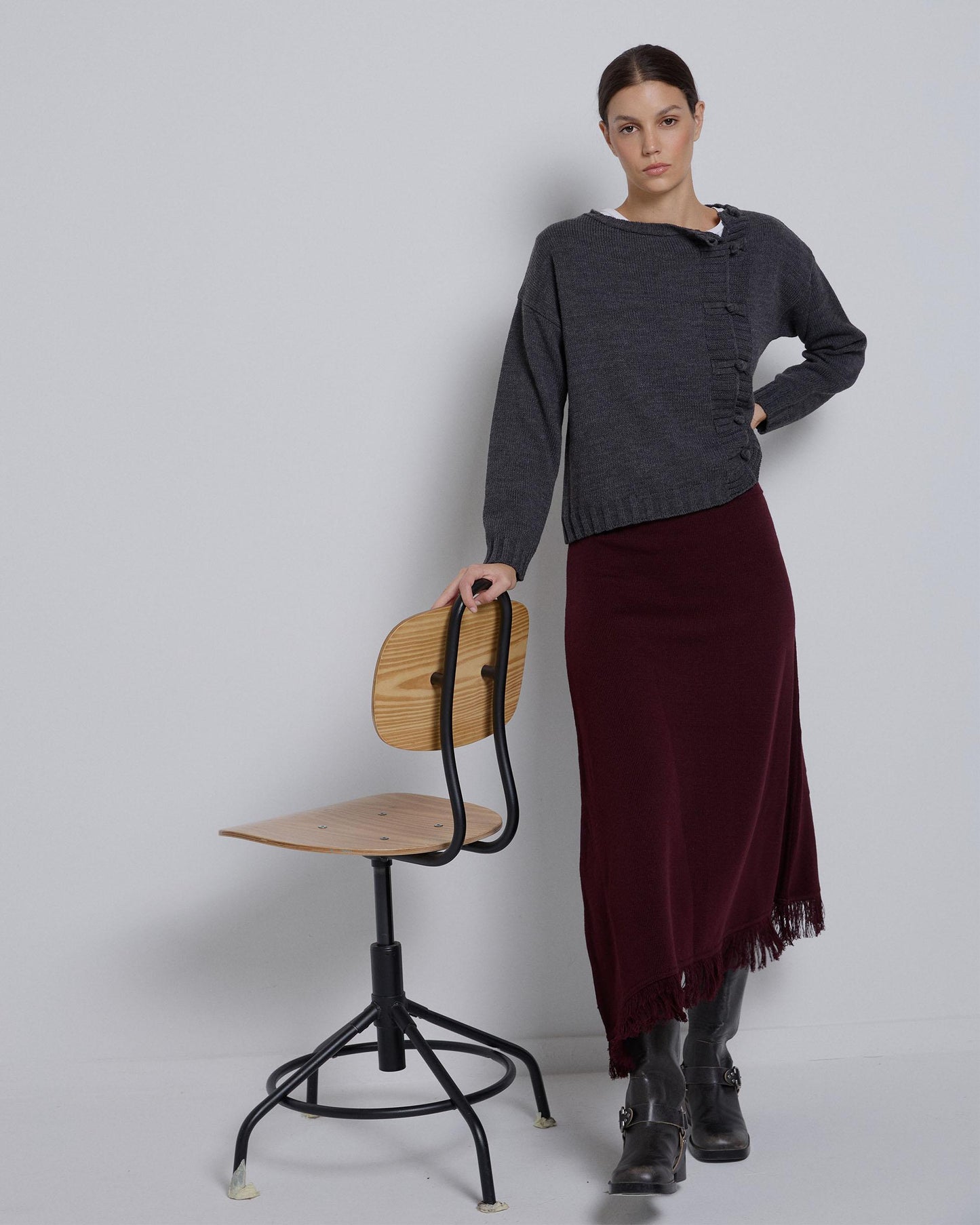 Falda Punto Asimetrica Flecos Morado