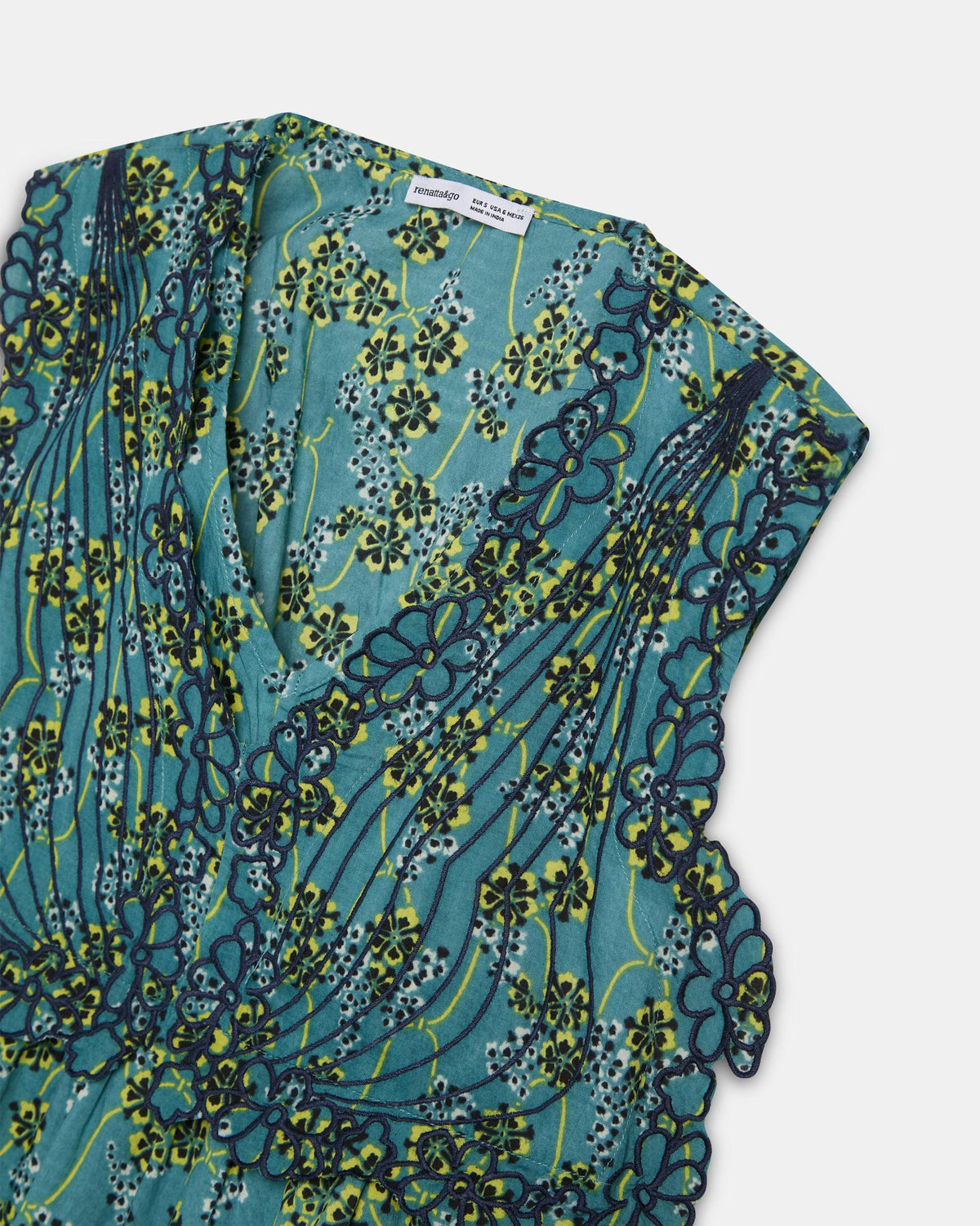 Top Bleu Imprimé à Broderies Florales