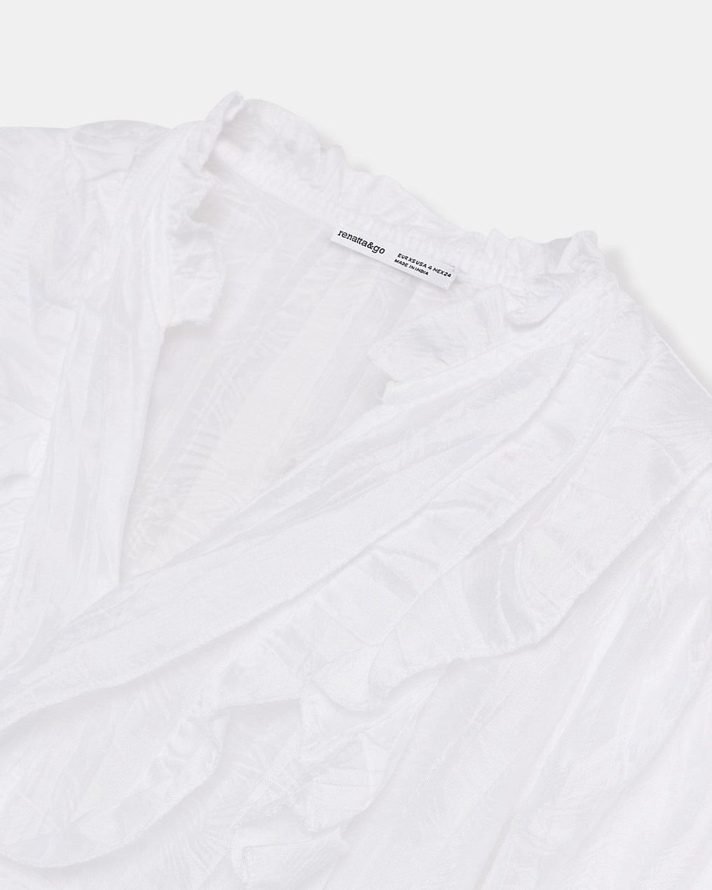 Blusa Manga Curta Folhos Decote em Bico Branca