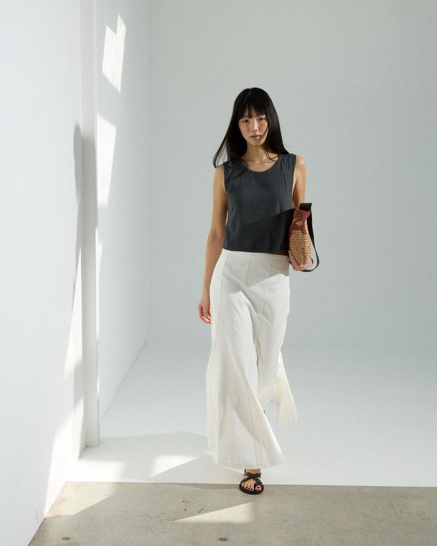 Cross-Back Linen Top Anthracite