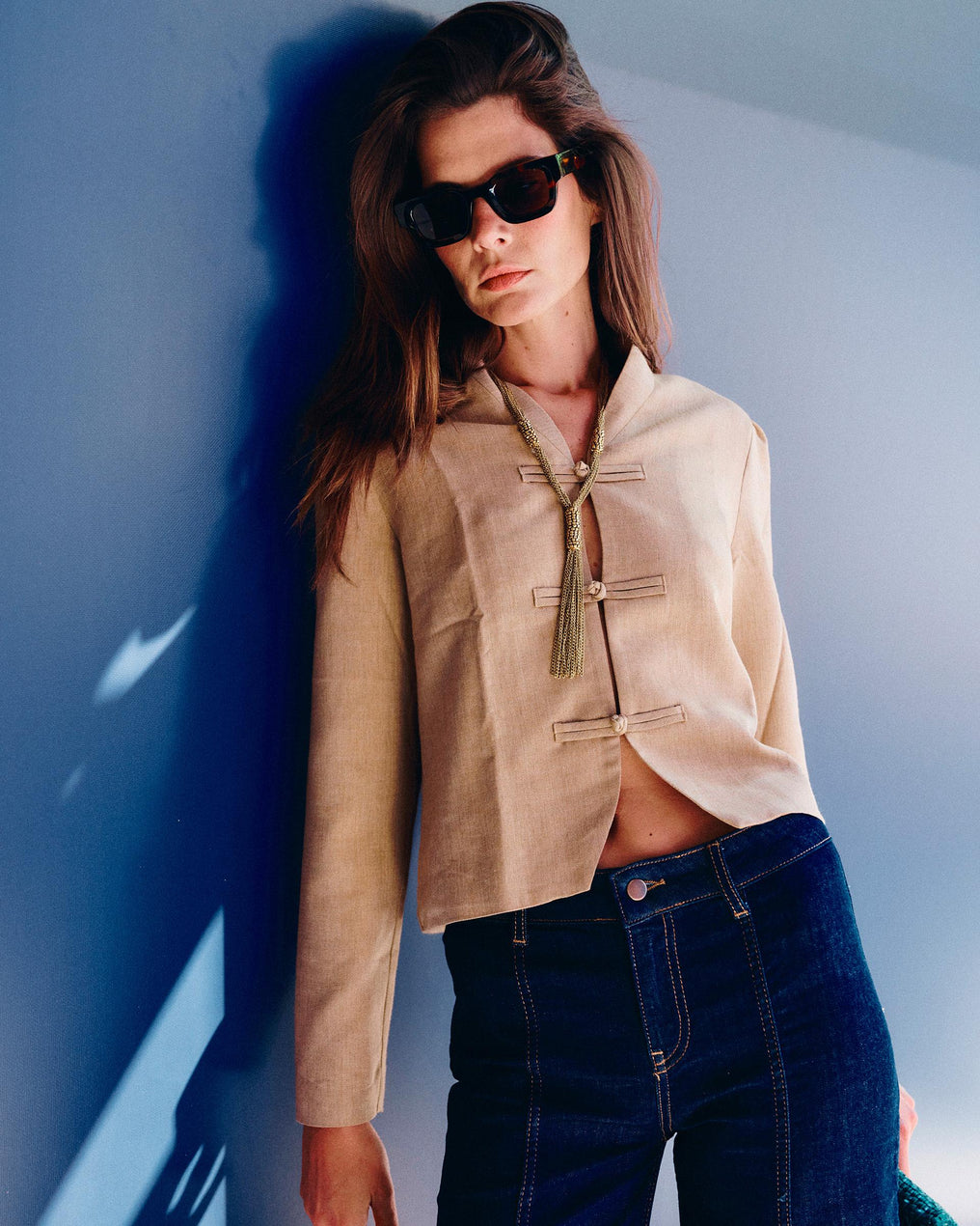 Chaqueta Corta Alamares Espiga Camel
