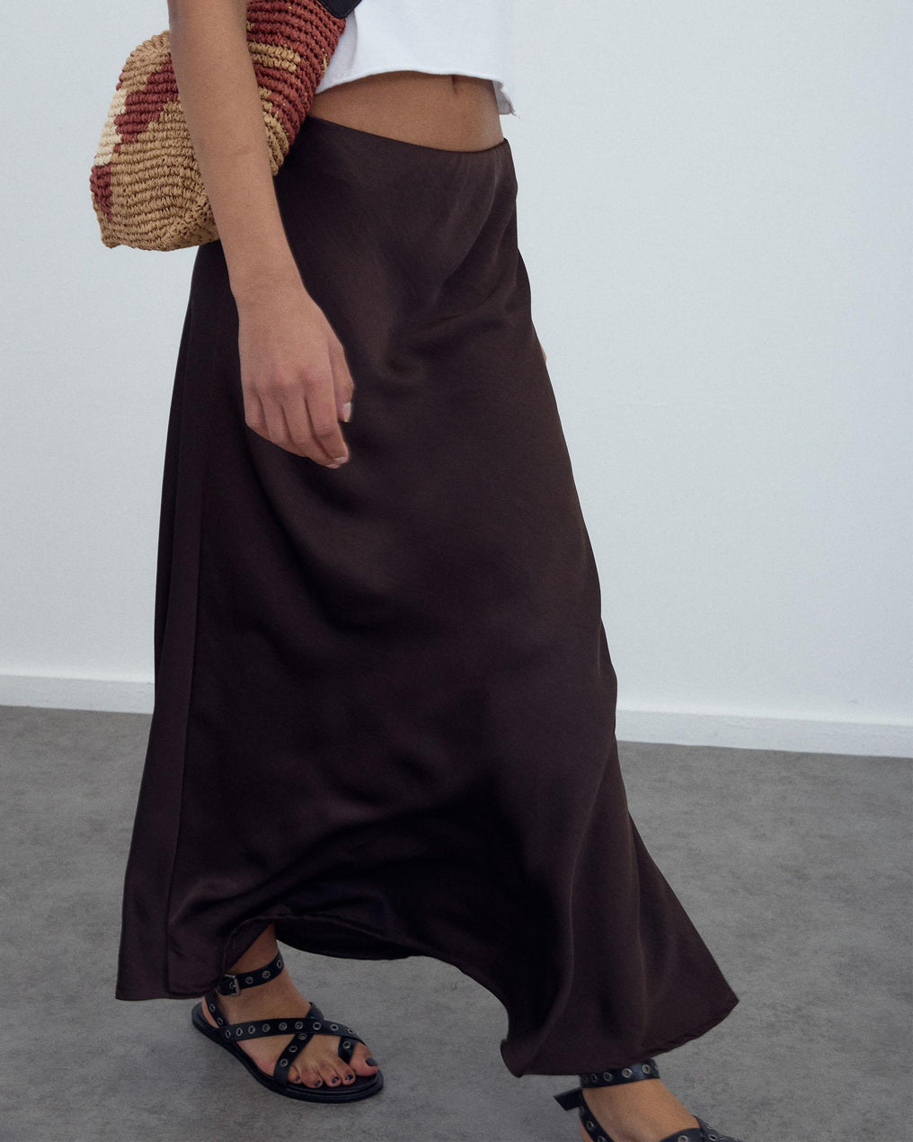 Falda Fluida Satinada Marrón