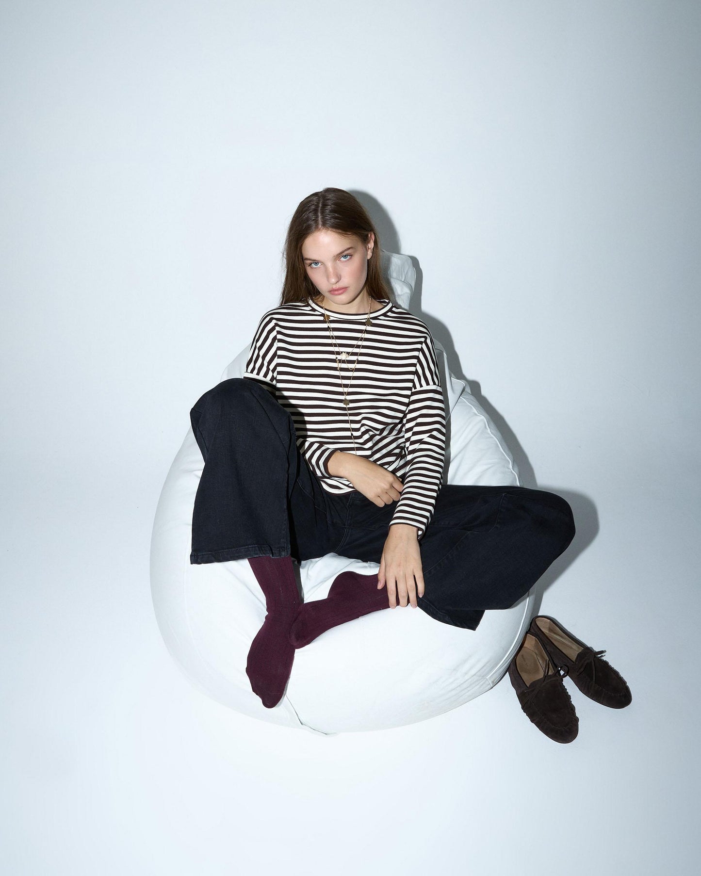 T-shirt listrada branca