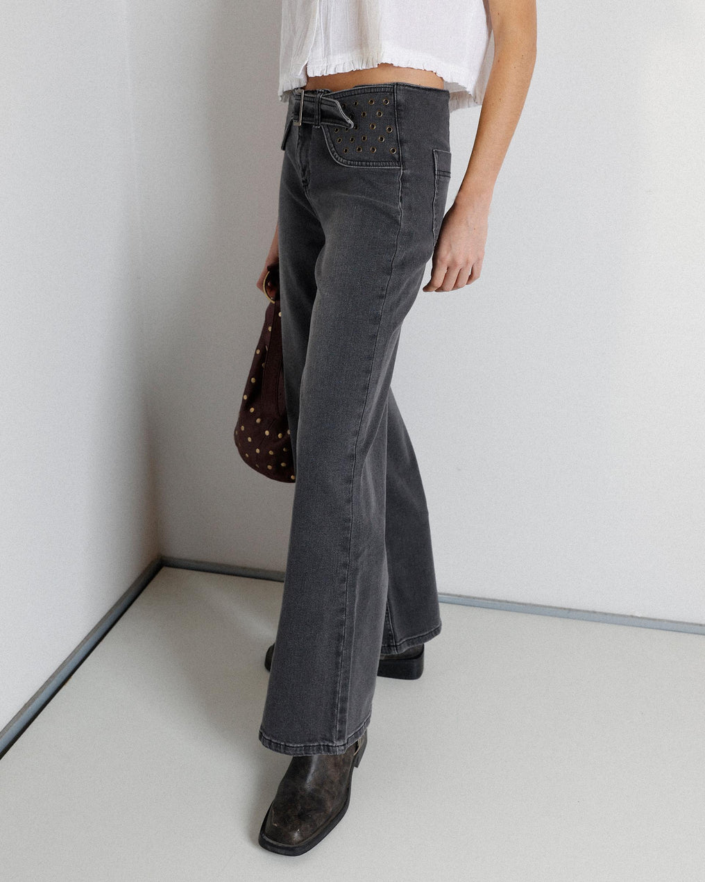 Jeans Cinturón Arandelas Antracita