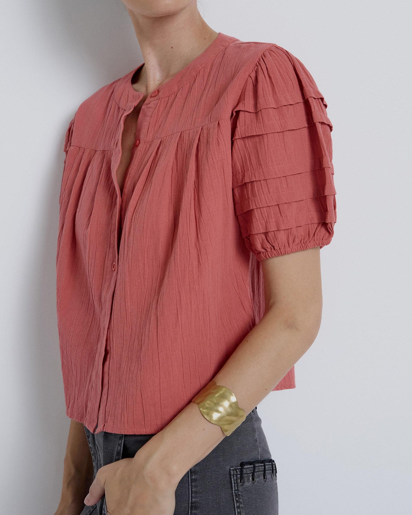 Blusa Manga Corta Manga Abullonada Coral