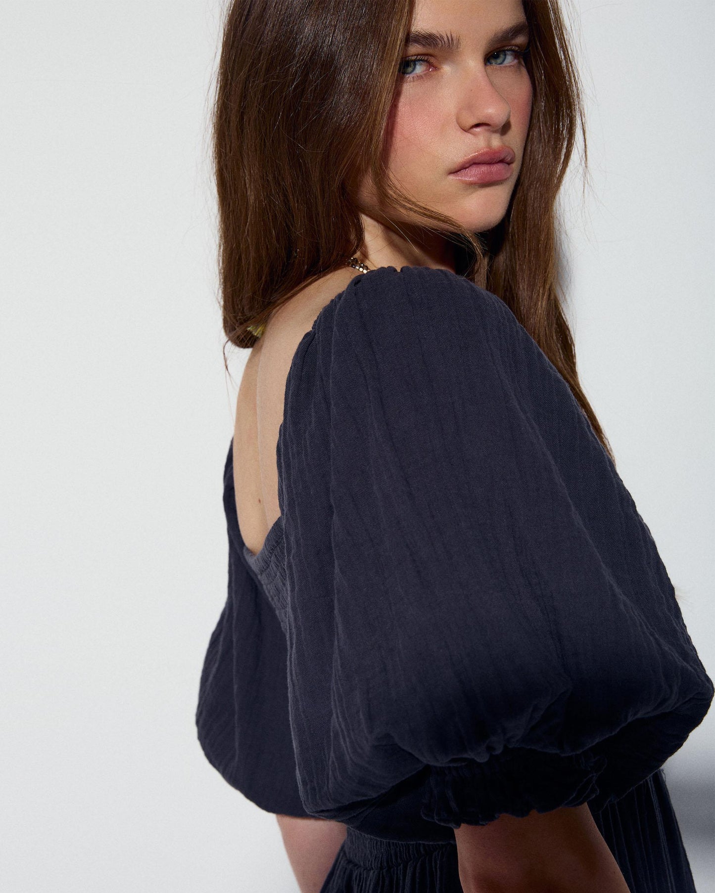 Vestido de Ninho de Abelha com Manga Abulonada Antracite