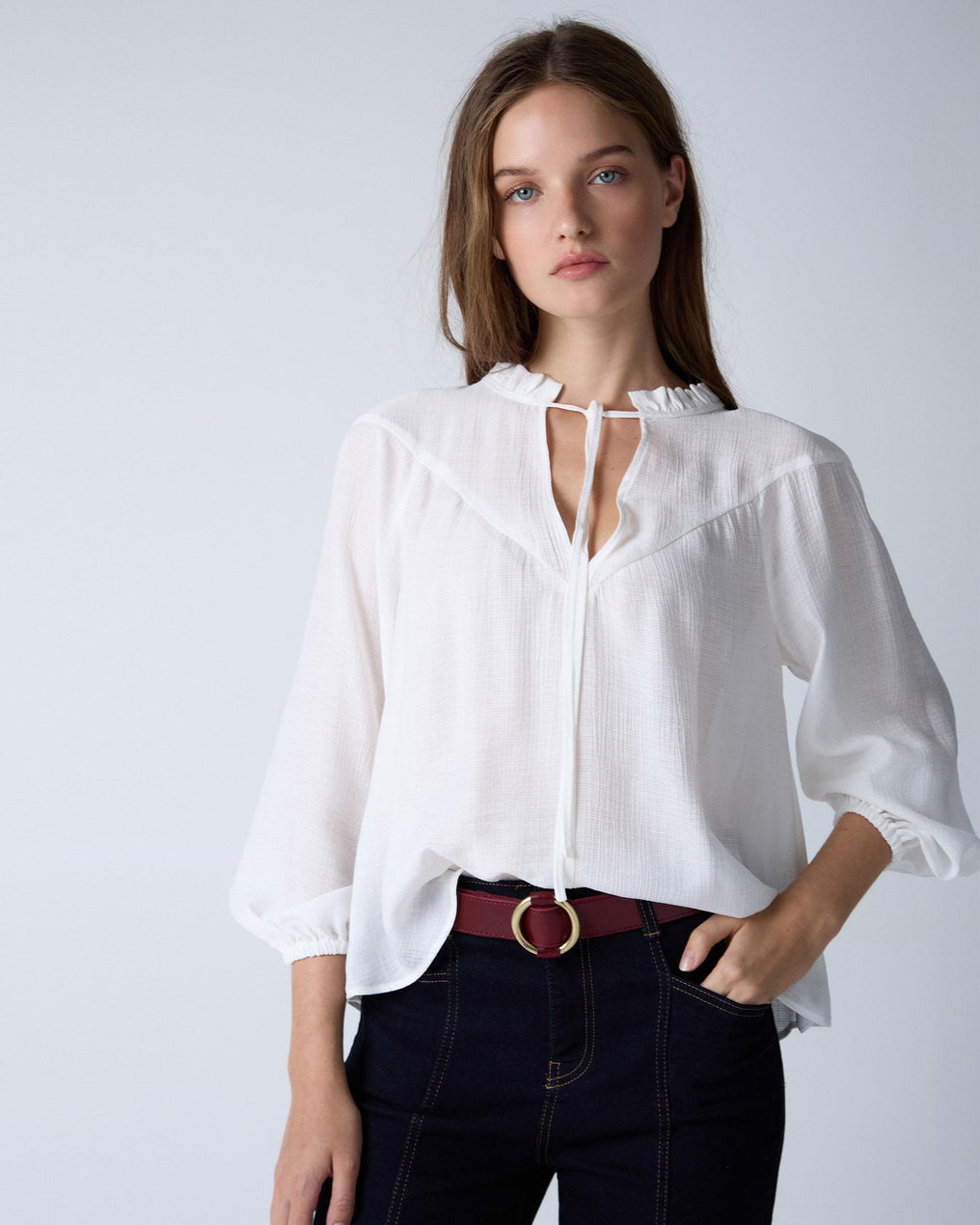 White Bow-knot Peak Yoke Blouse