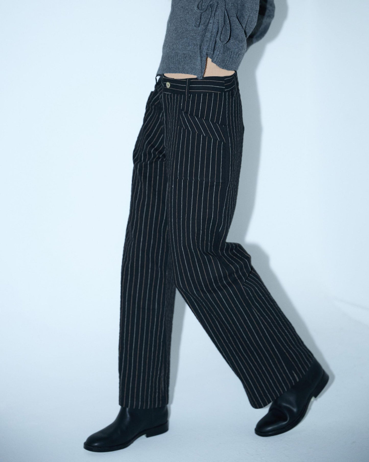 Pantalón Bolsillos Raya Diplomática Negro