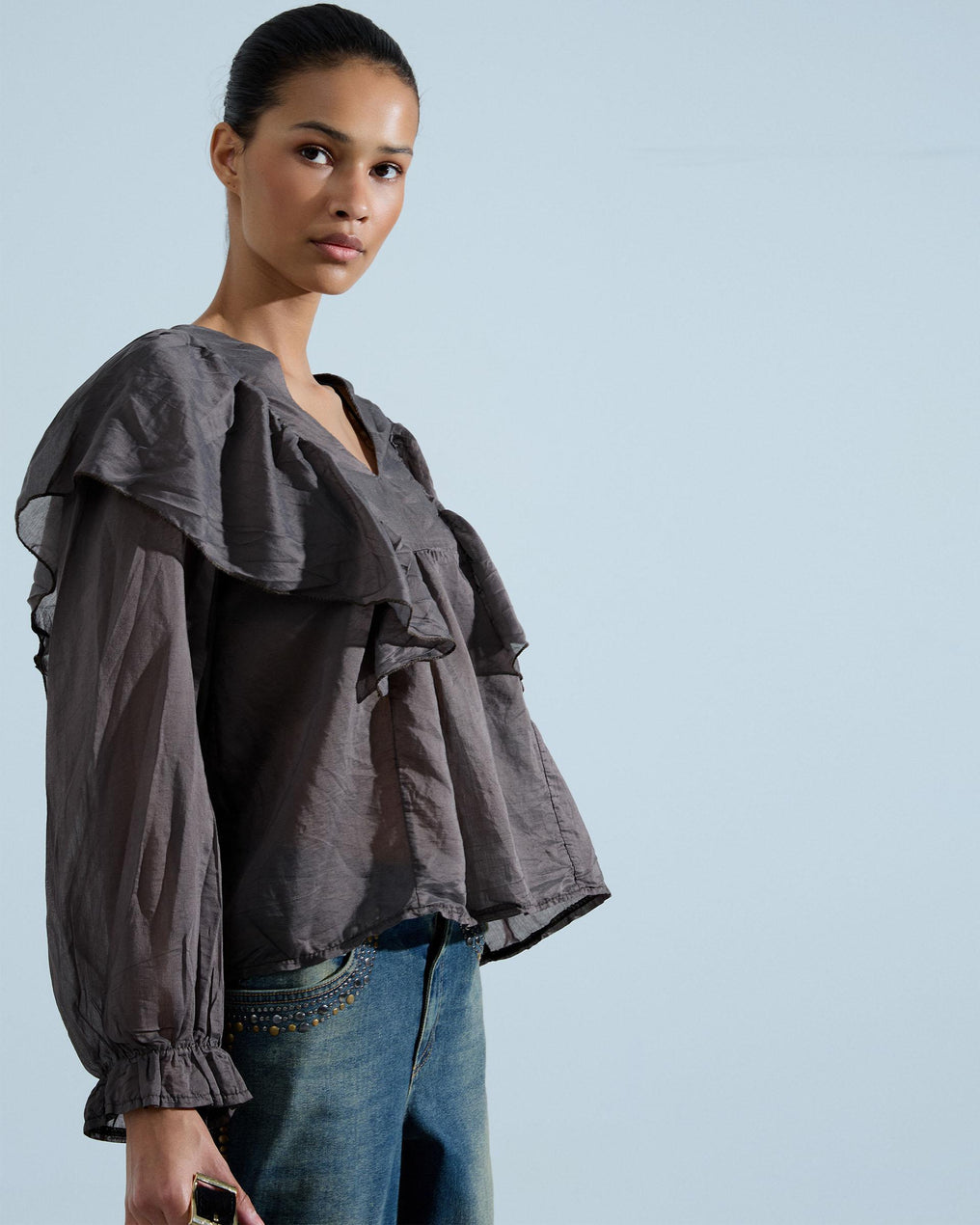 Blusa Canesú Volantes Hombros Marrón