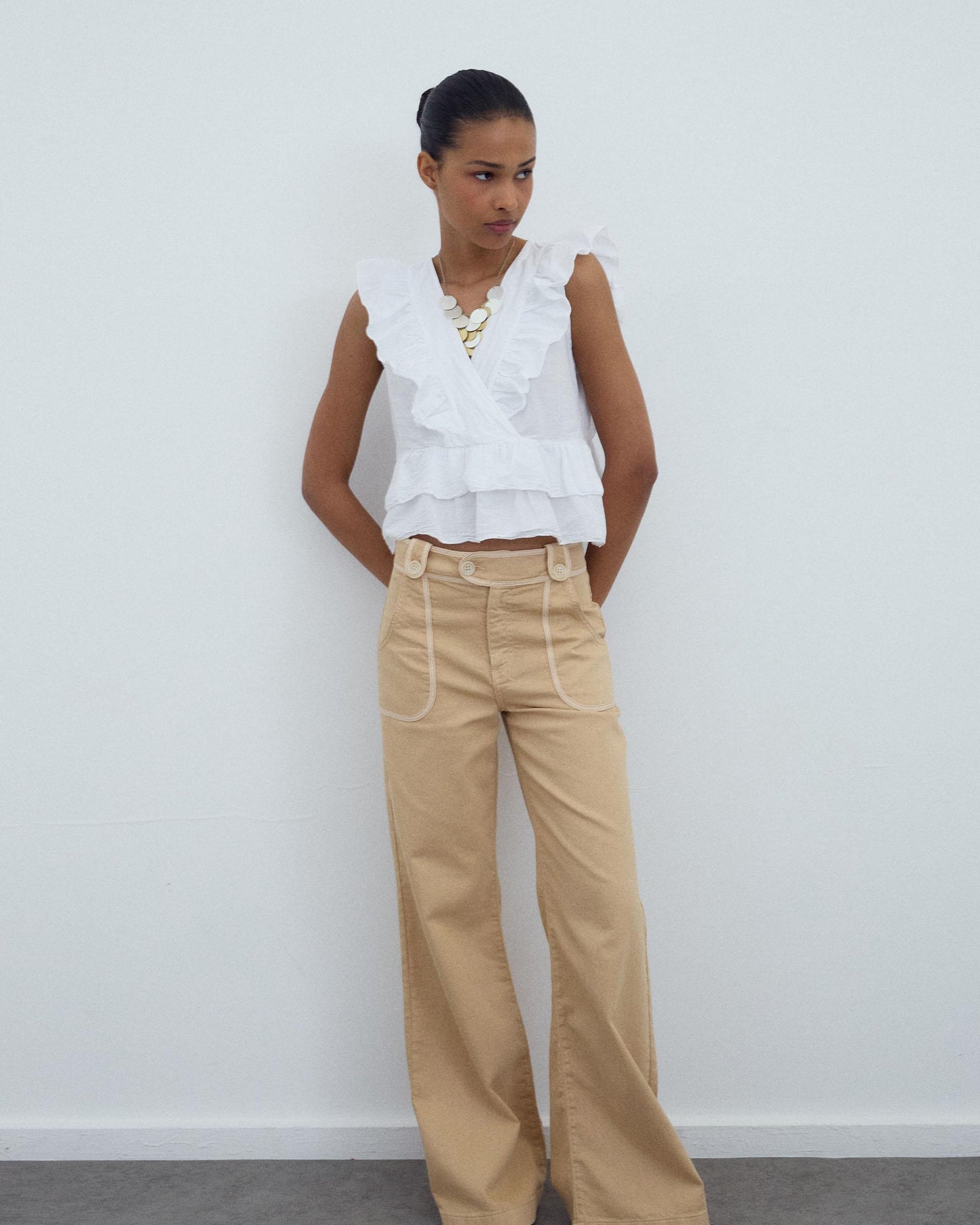 Blusa Cruzada Folhos Branca