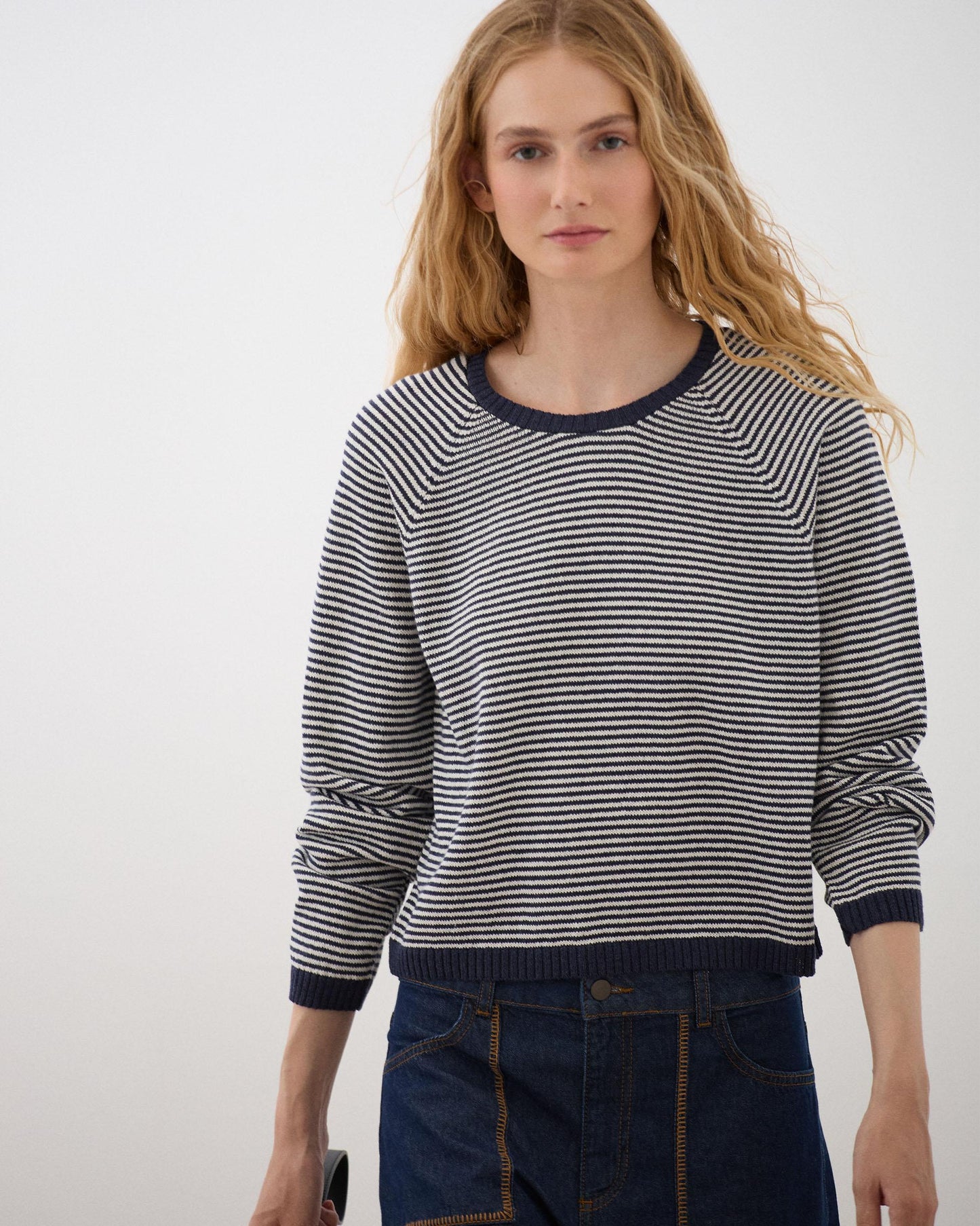Camisola de Gola Redonda com Riscas Azul Marinho