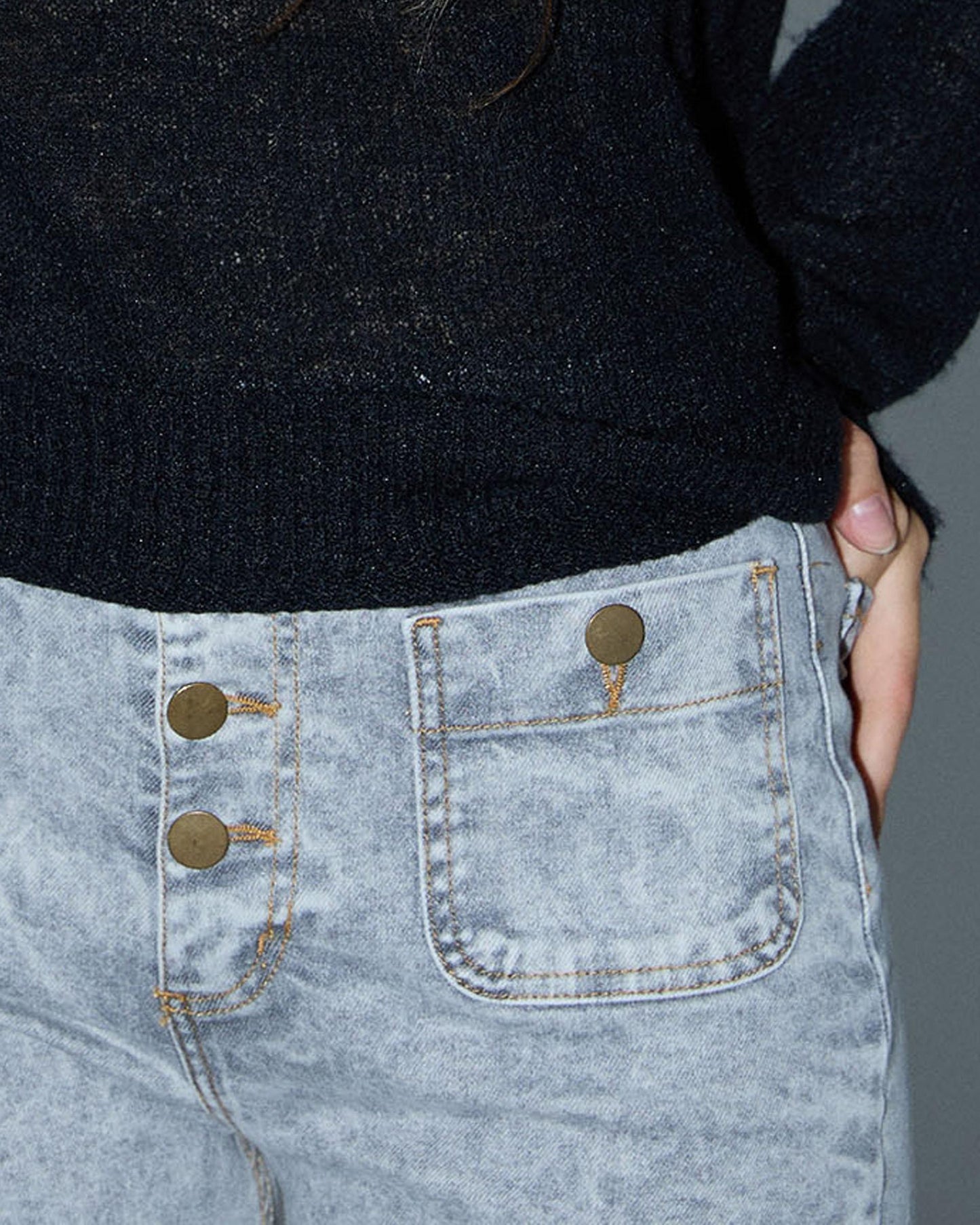 High Waisted Jeans with Pockets in Grey
