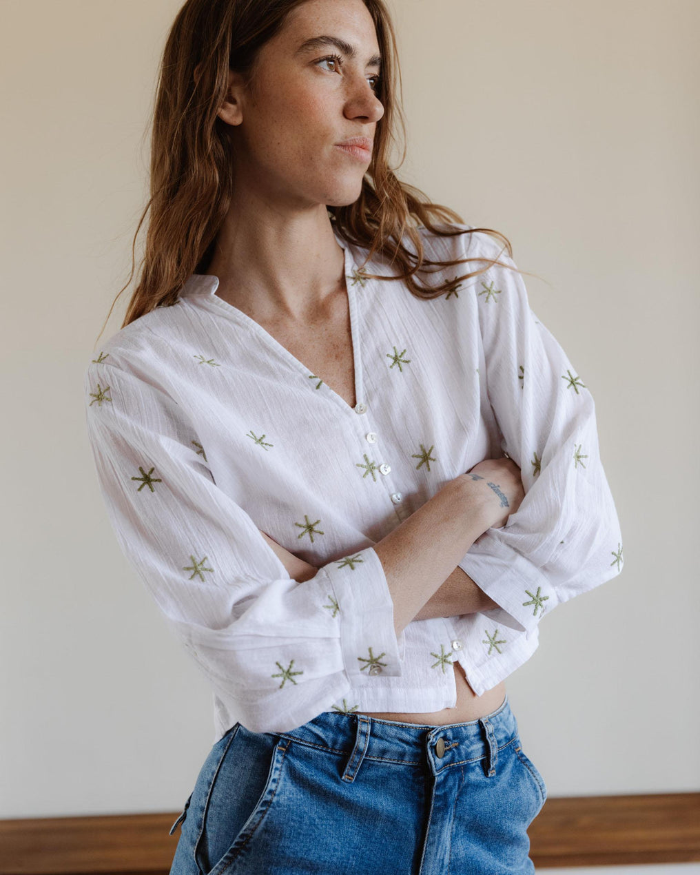 Blusa Bordados Soles Blanca