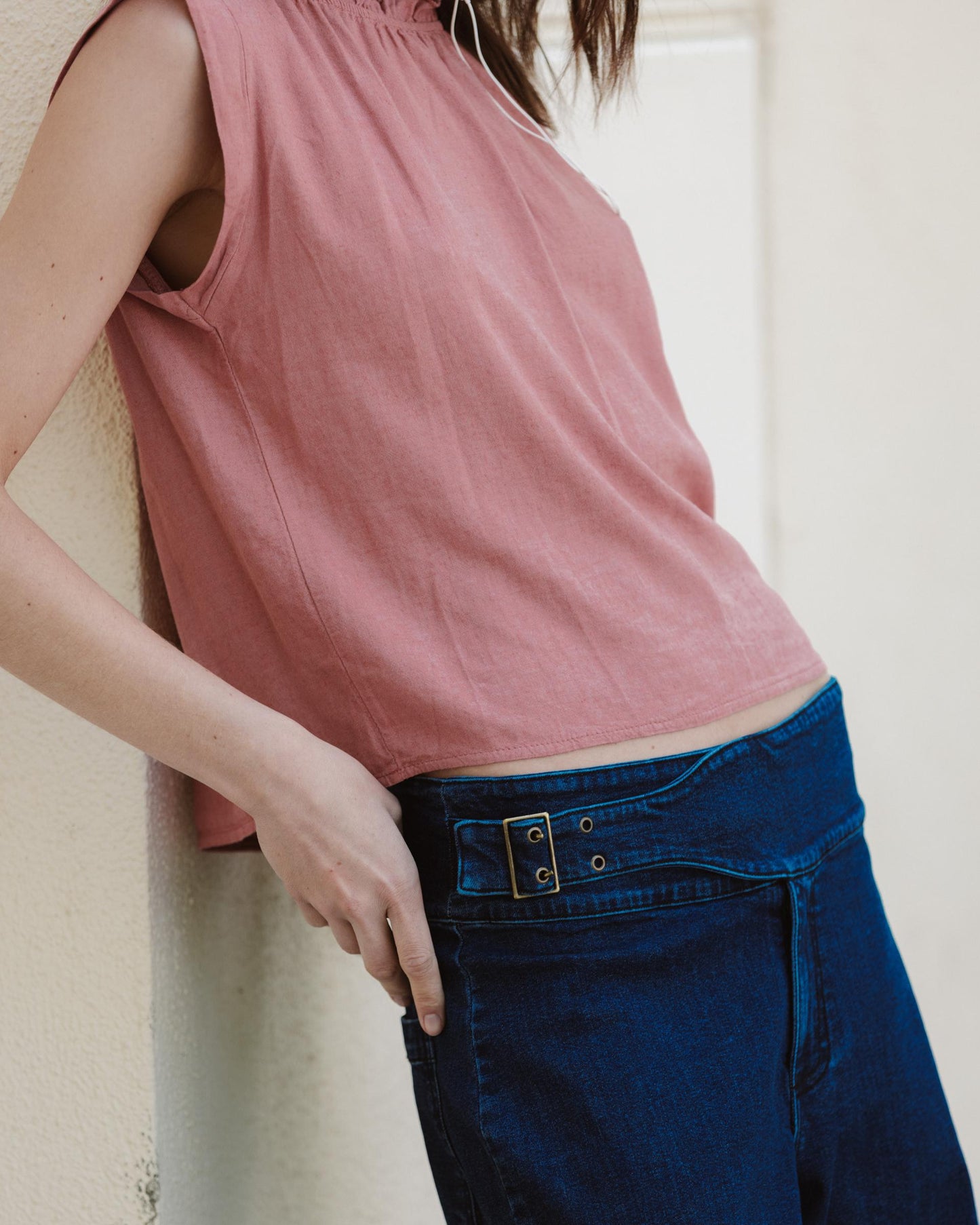 Jeans Ceinture Boucle Latéral Bleu Foncé