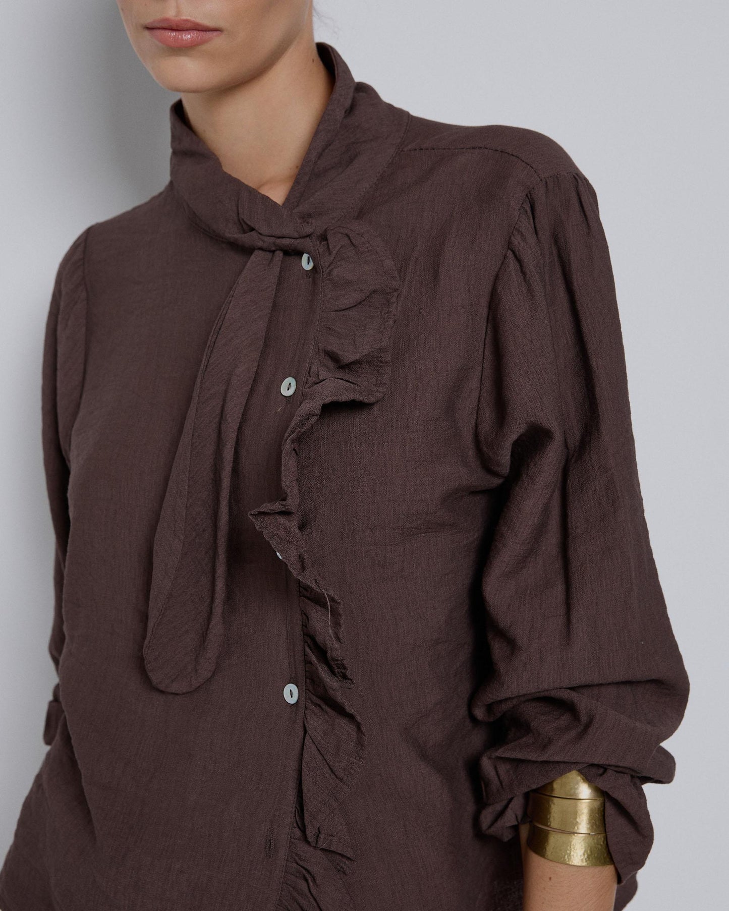 Blusa Lazada Volante Marrón