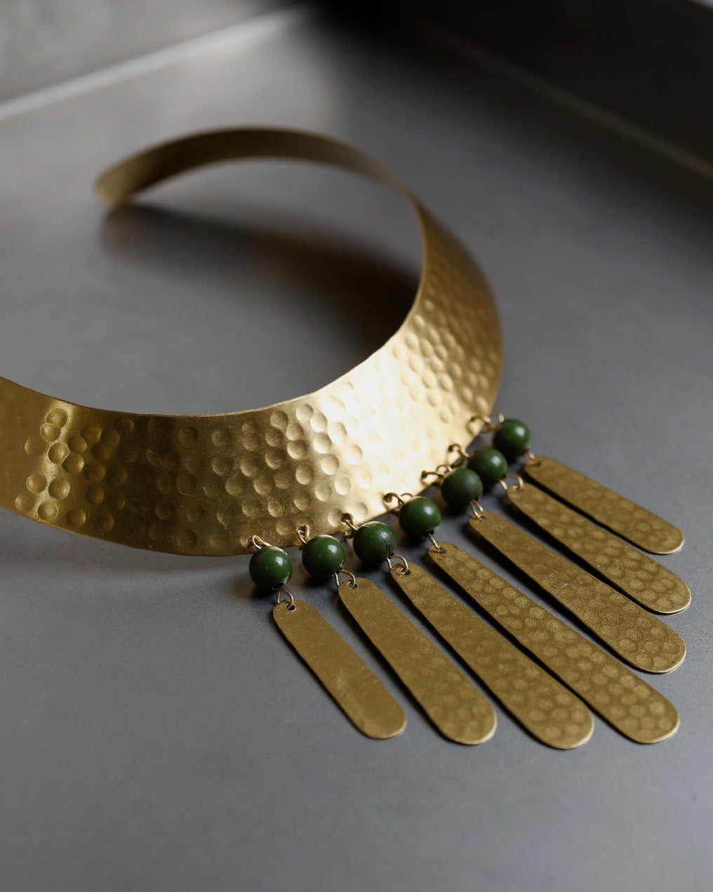 Collar Rígido Lágrimas Oro