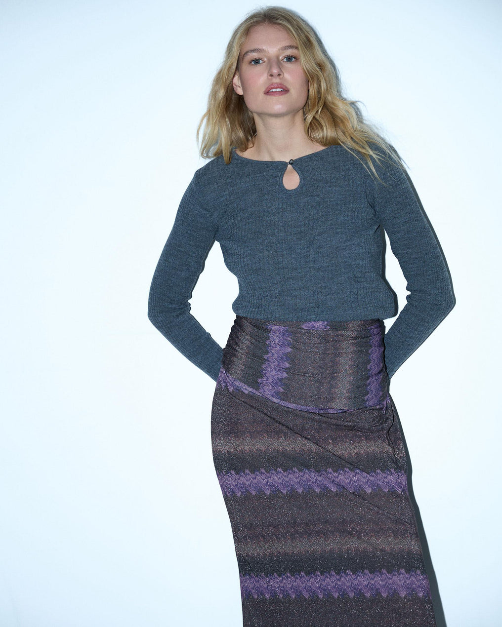 Top Punto Escote Lágrima Gris