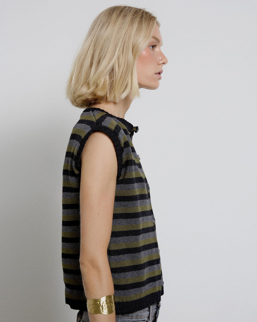 Chaleco Rayas Horizontales Botones Antracita