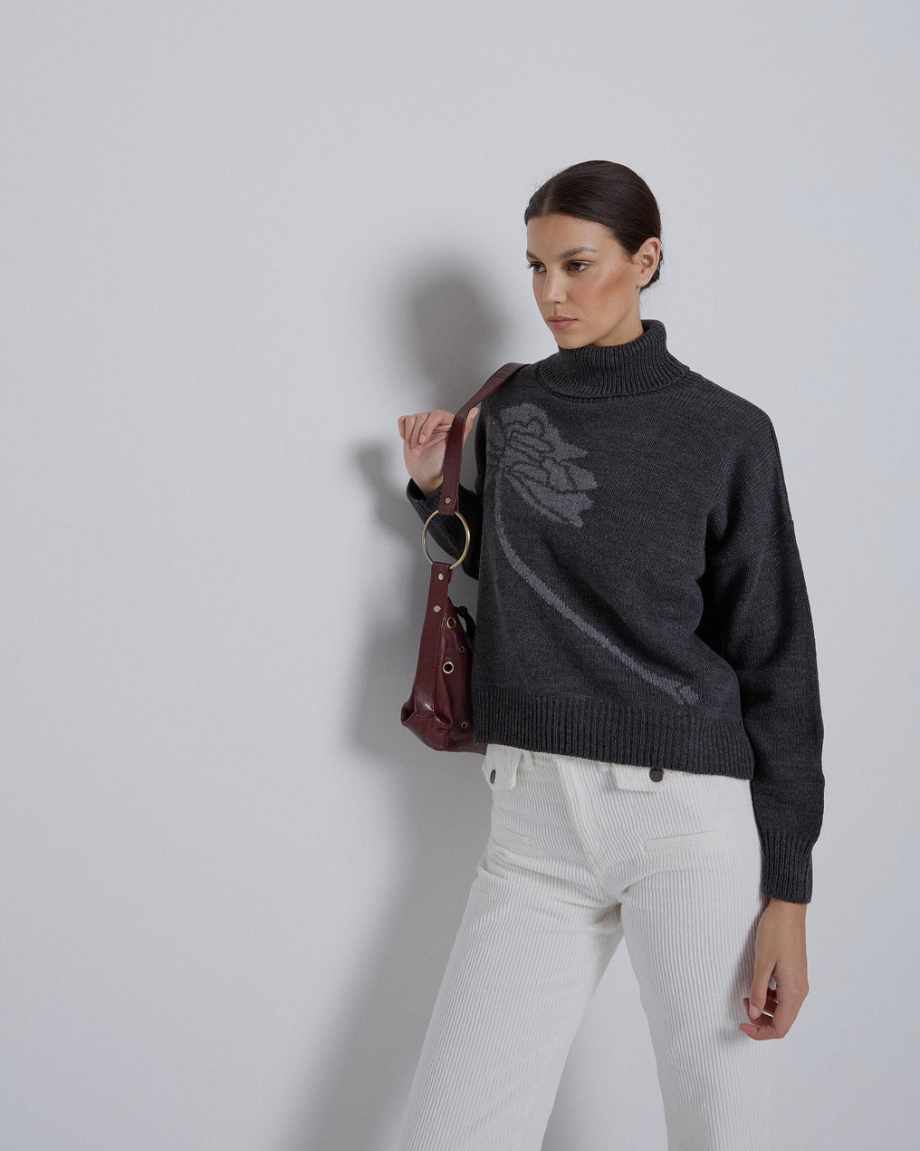 Jersey Cuello Alto Flor Antracita