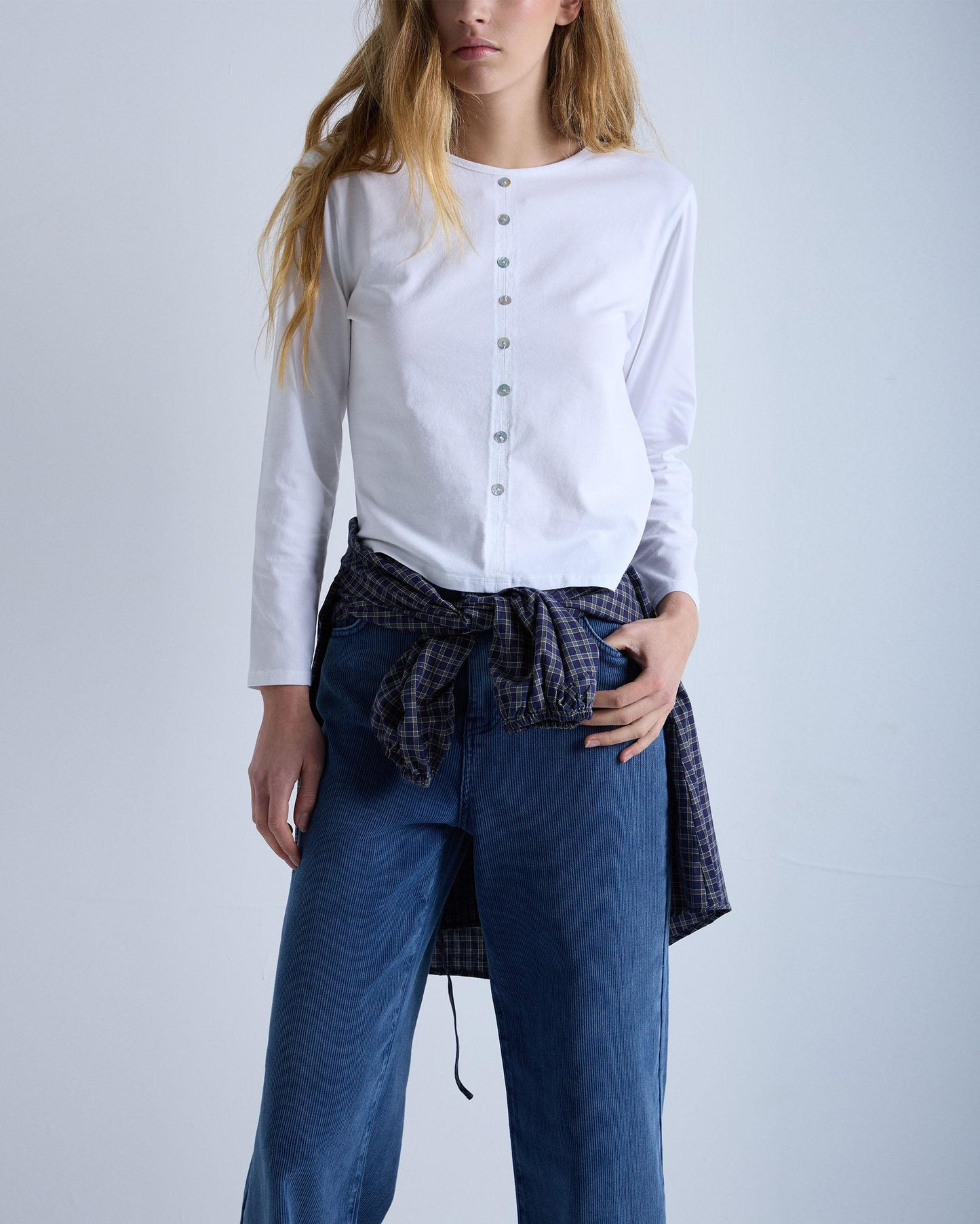 Camisa branca de botões