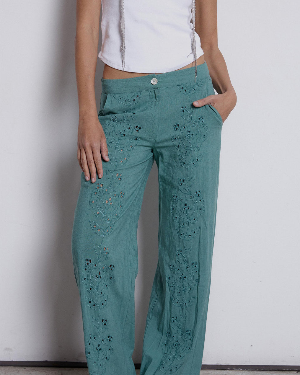 Pantalón Troquelado Verde Agua