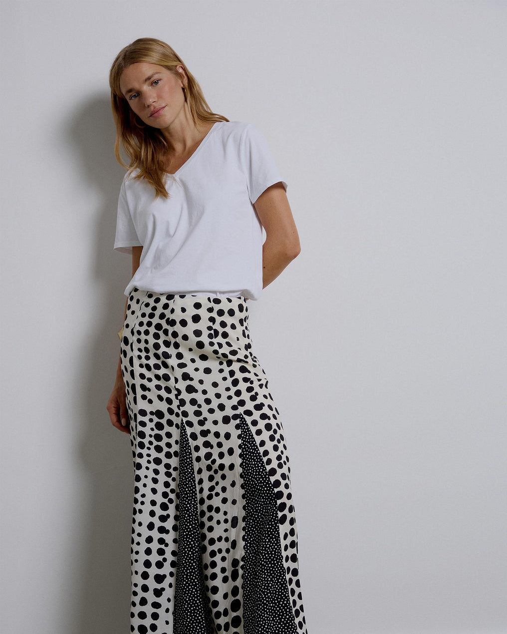 Falda Larga Lunares Picos Contraste Blanco