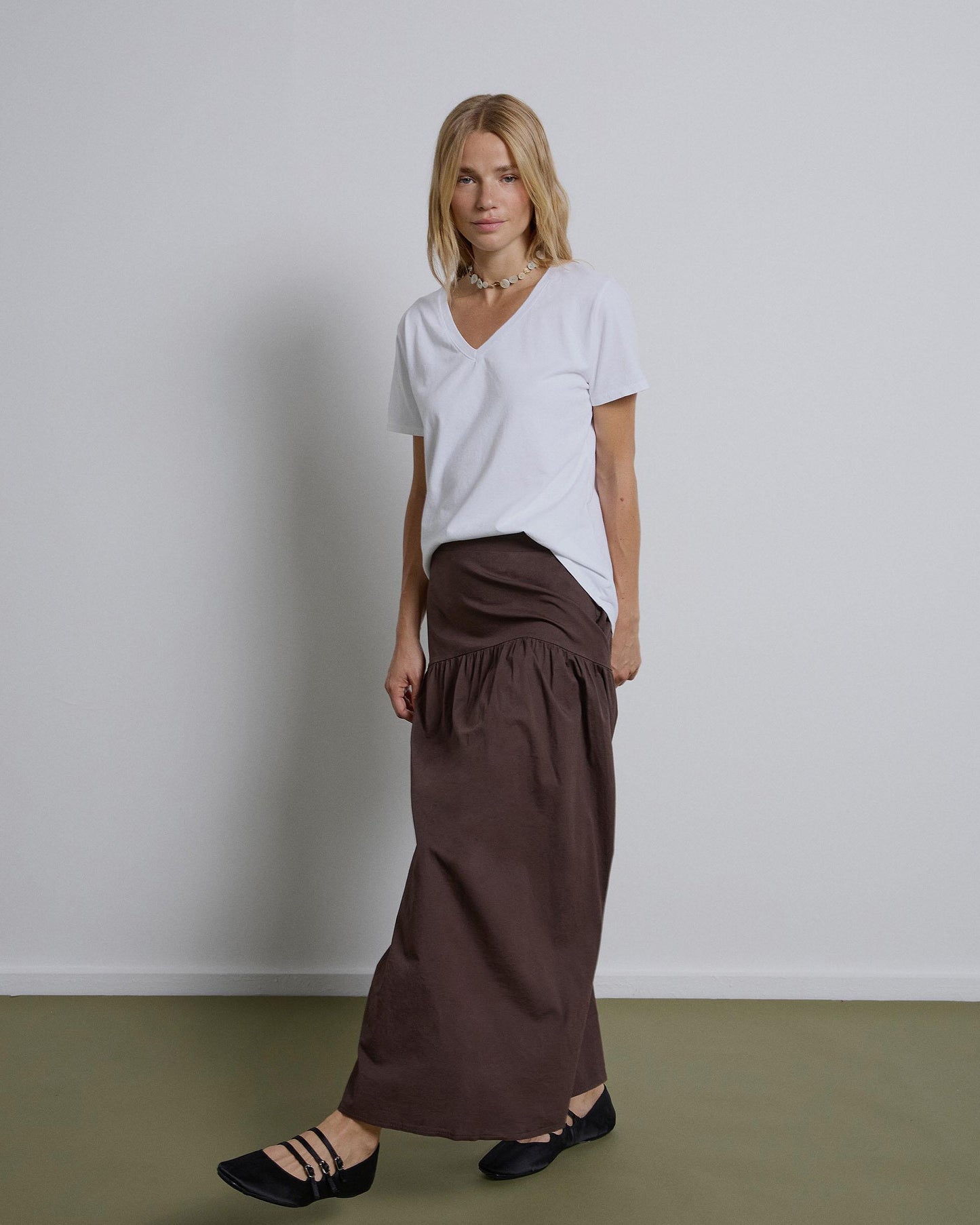 Saia comprida castanha com jugo