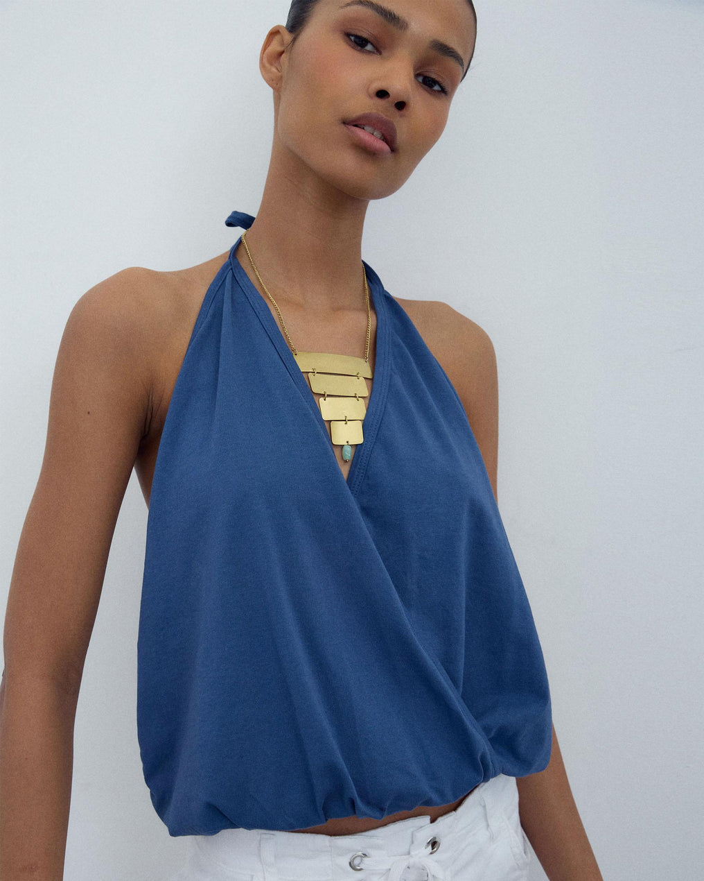 T-shirt Halter Cruzada Azul Marinho