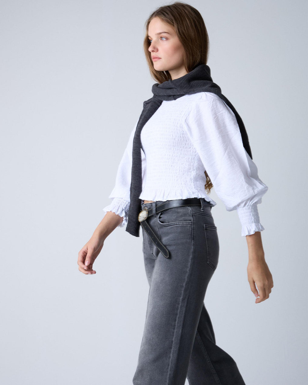 Blusa Nido De Abeja Volante Cuello Blanca