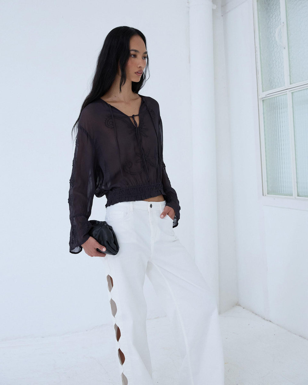 Blusa Bordados Goma Bajo Antracita