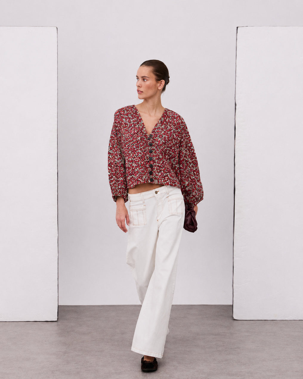 Blusa Pliegues Estampado Floral Granate