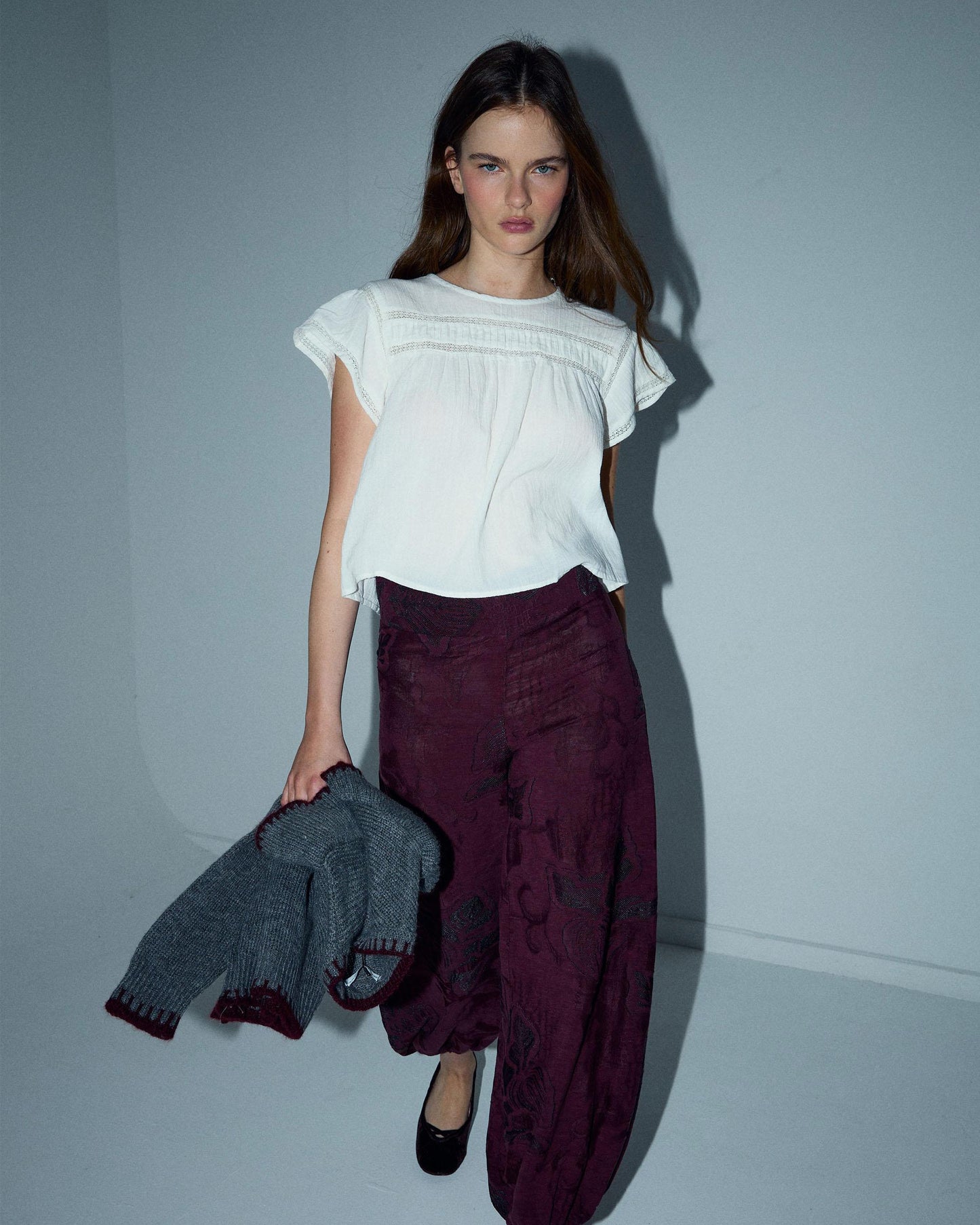 Blusa Manga Curta Rendas Frontal Branca