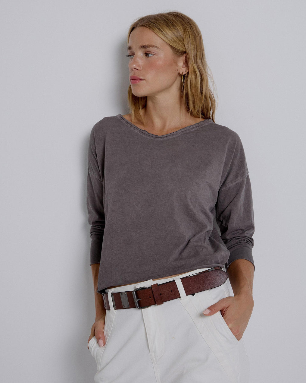 Camiseta Manga Larga Cuello Pico Marrón