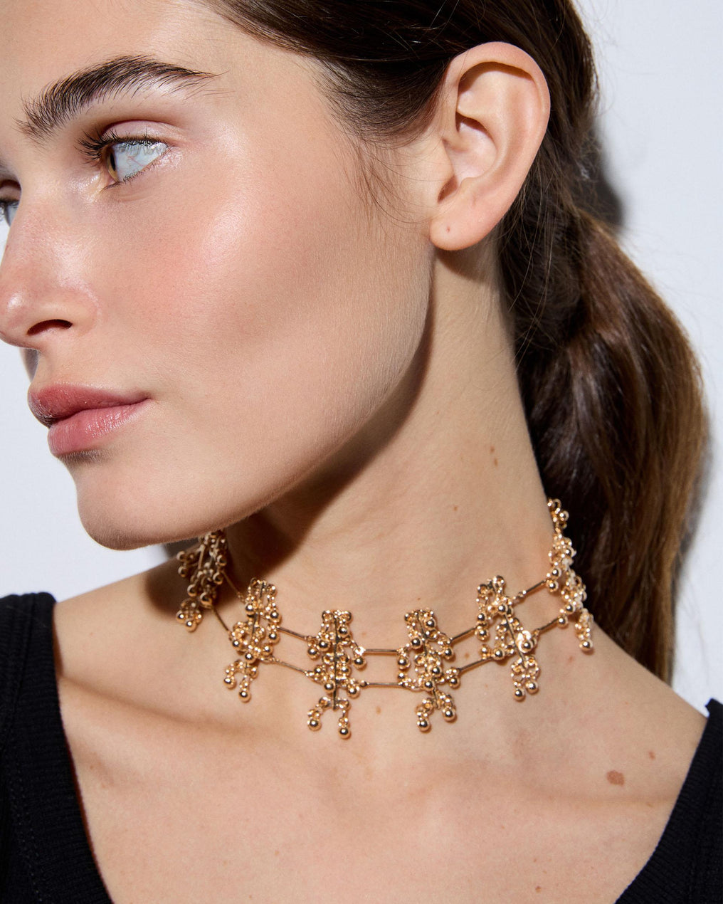 Choker Apliques Bolitas Oro