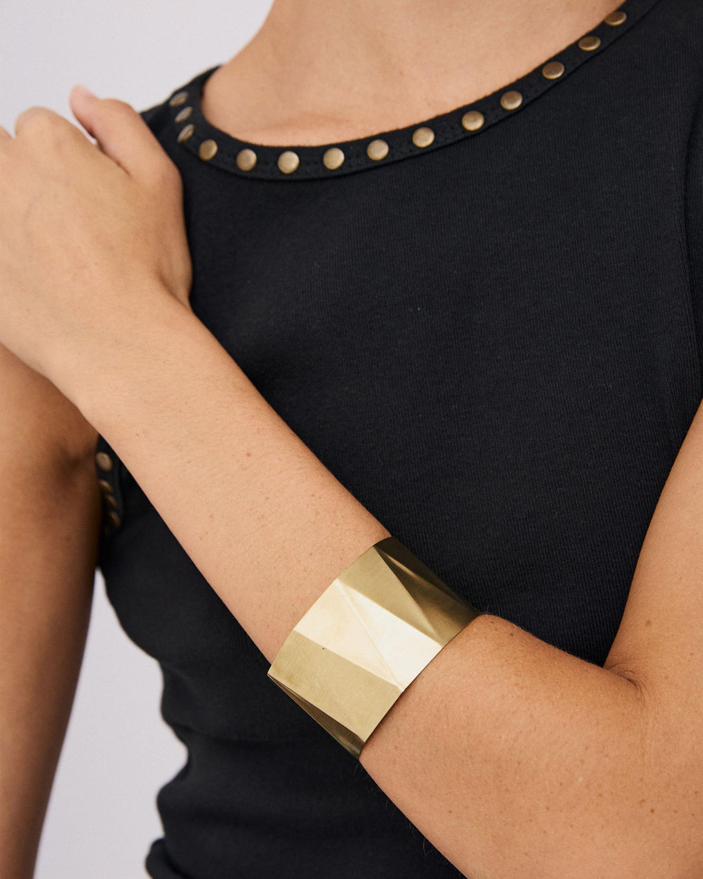 Pulsera Rigida Triangulos Oro