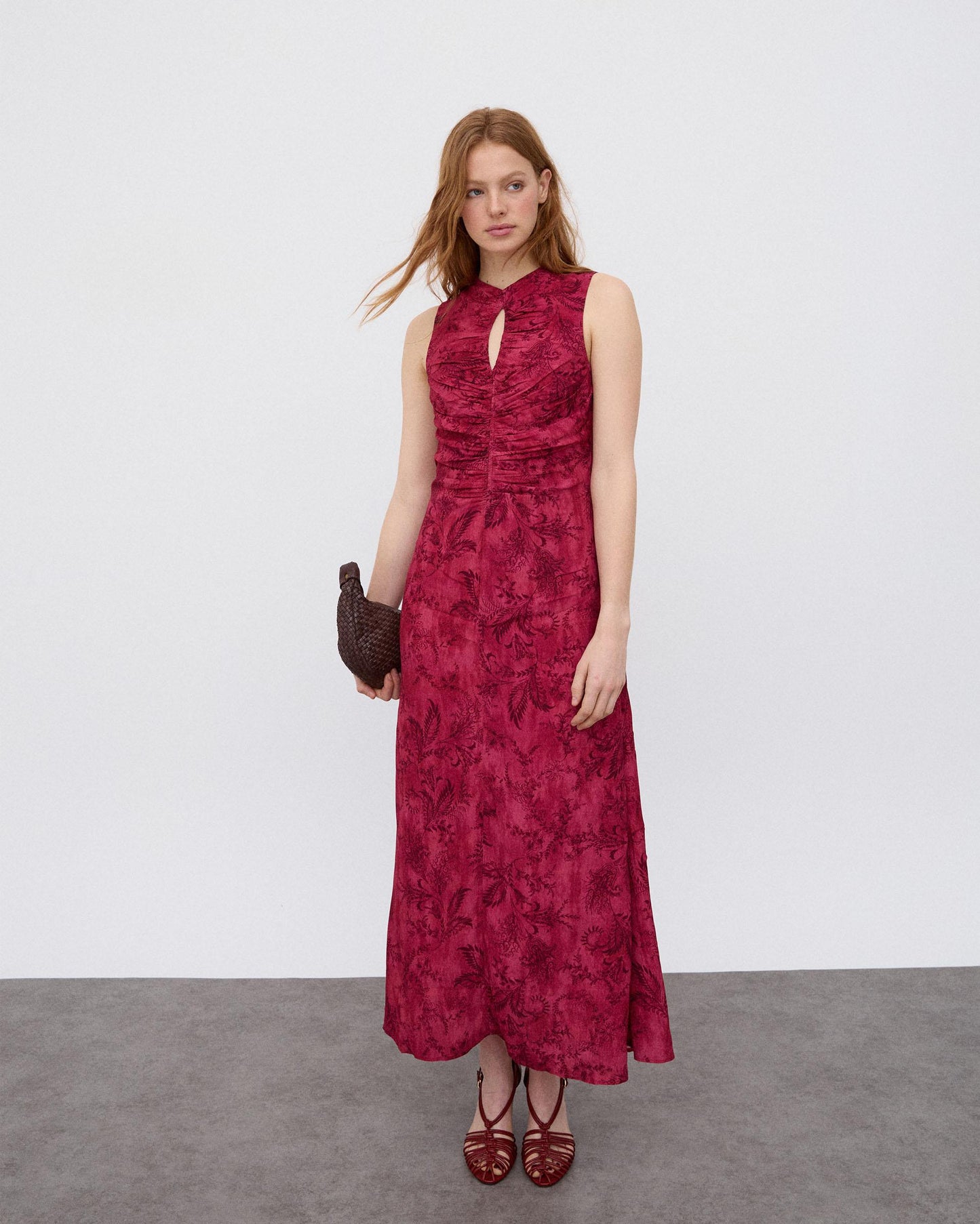 Vestido Fruncido Delantero Estampado Fucsia