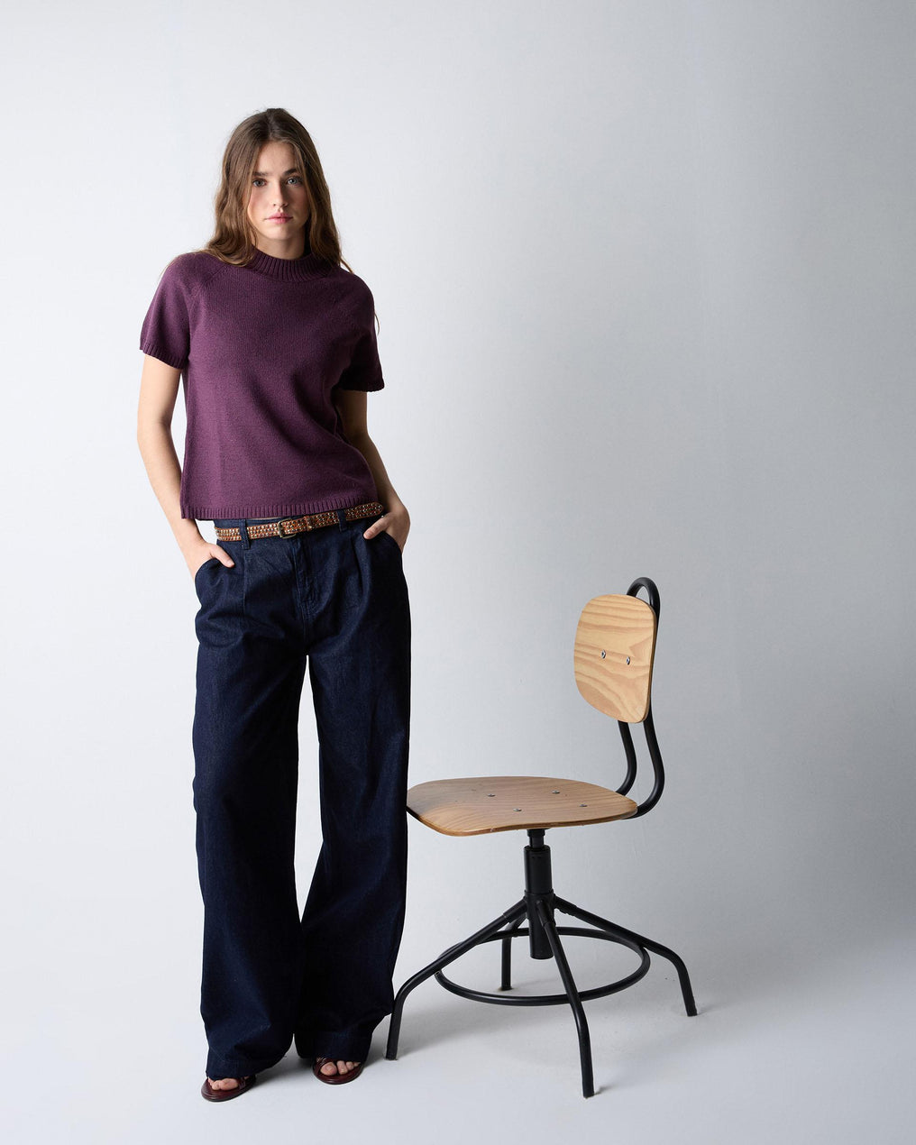 Blusa de malha roxa de manga curta