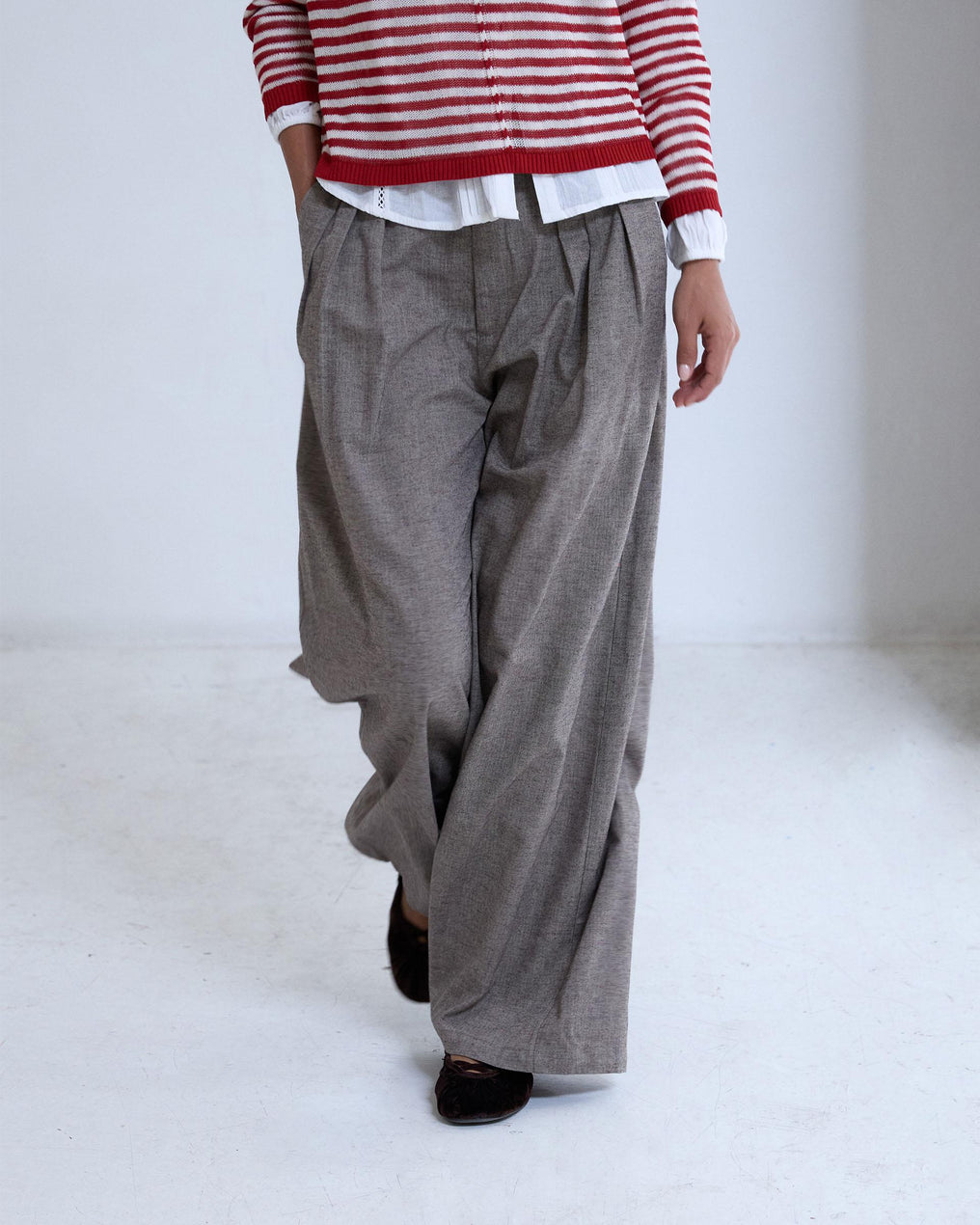 Pantalón Triple Pinza Espiga Taupe