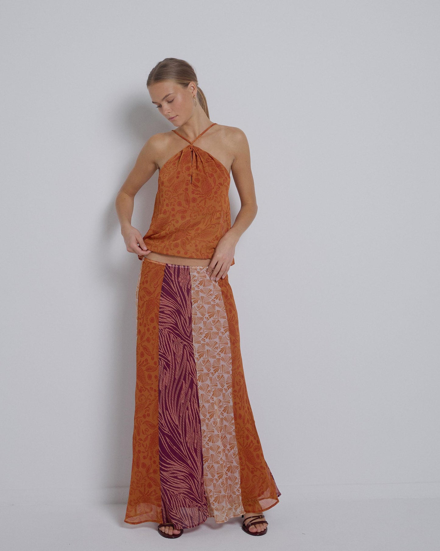 Top Halter com Decote em Lágrima Laranja