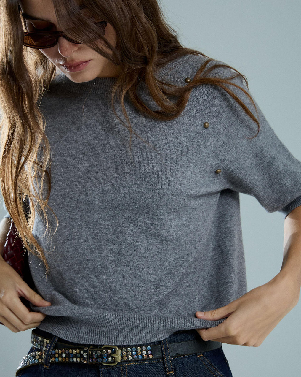 Top Manga Corta Tachuelas Gris