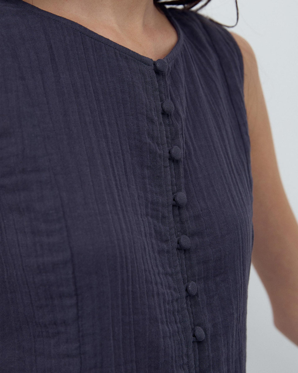 Top Botones Forrados Antracita