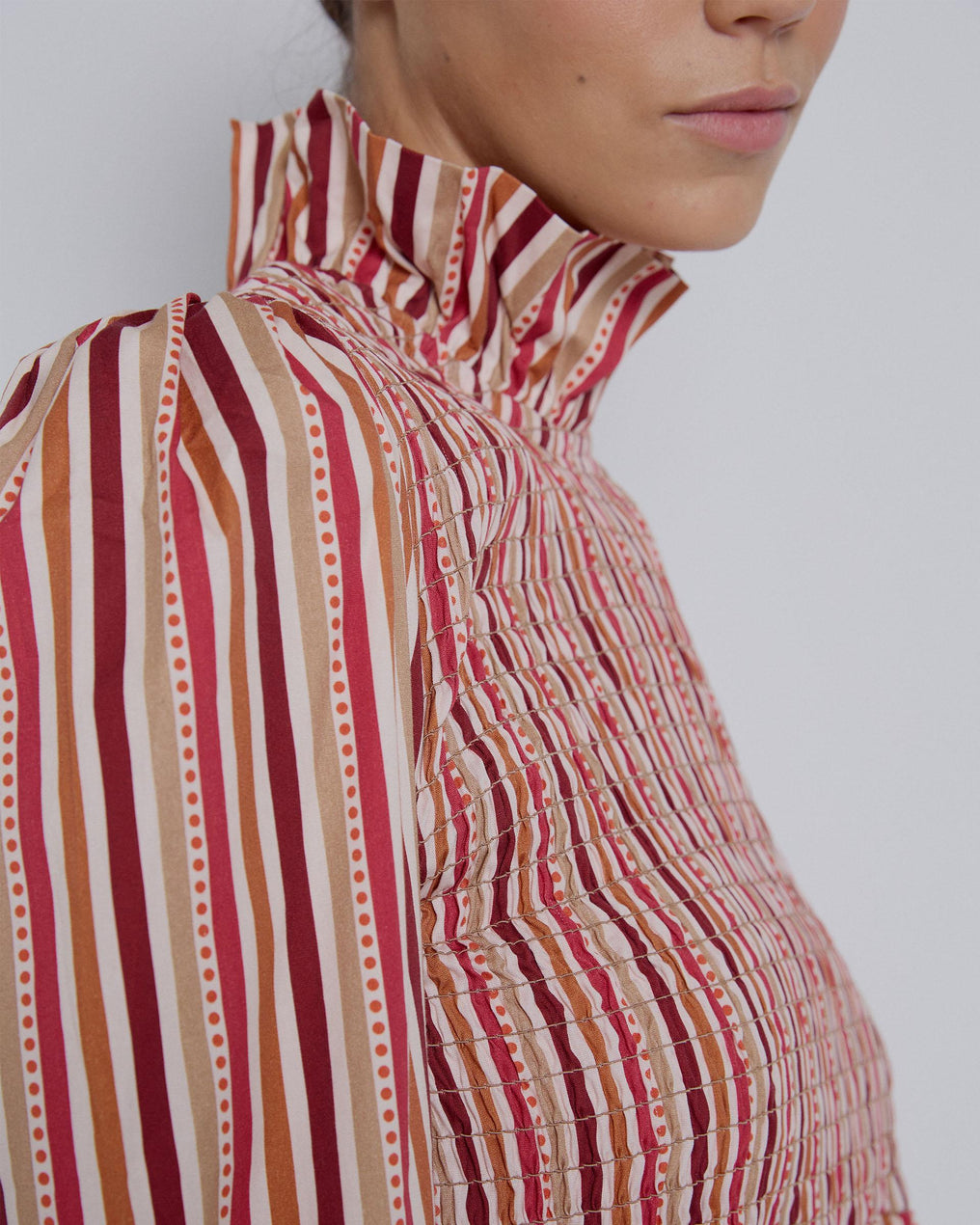 Blusa Nido De Abeja Estampado Rayas Granate