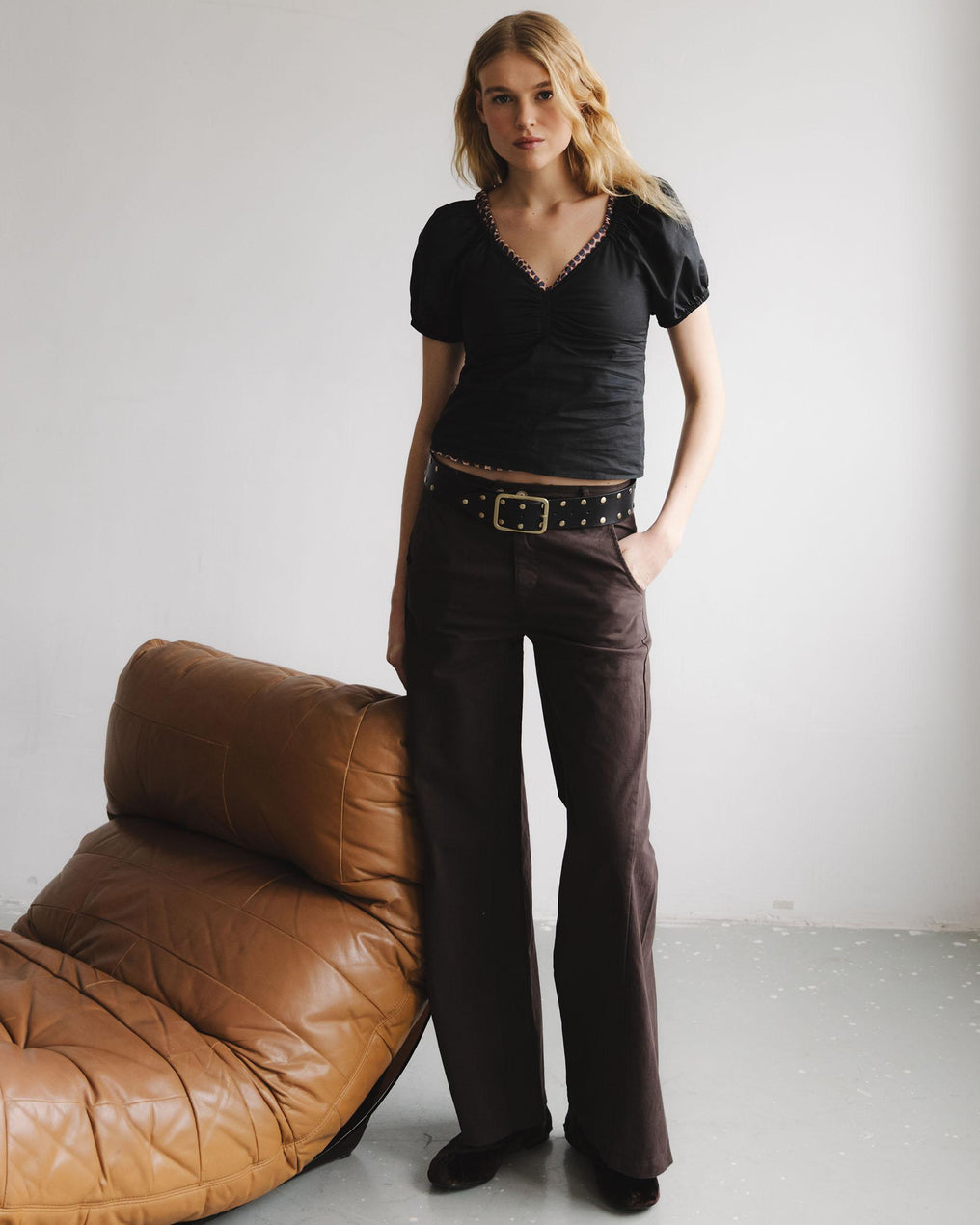 Top Fruncido Escote Manga Corta Negro