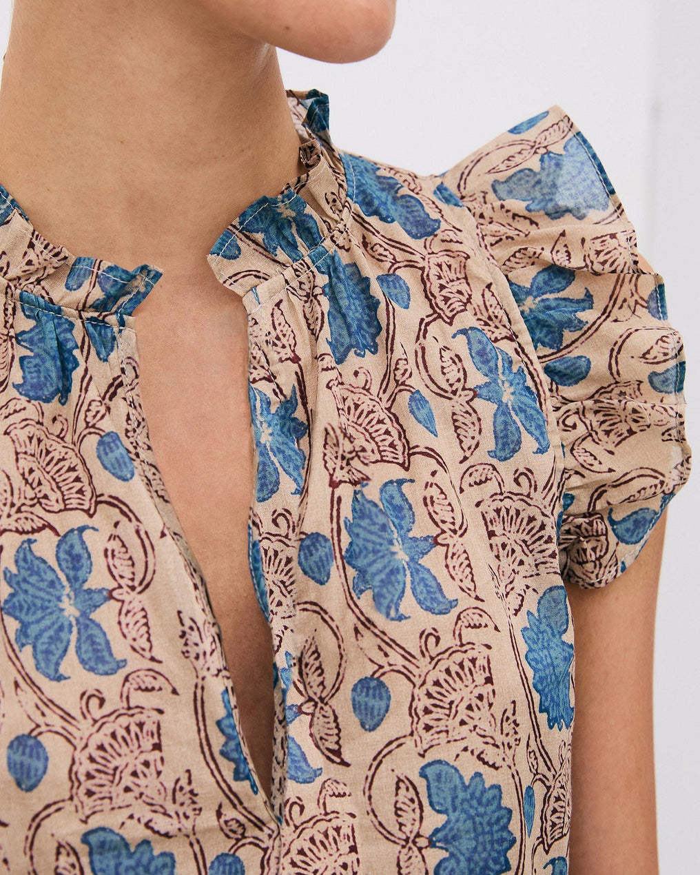 Blouse Ruffles Floral Print Beige
