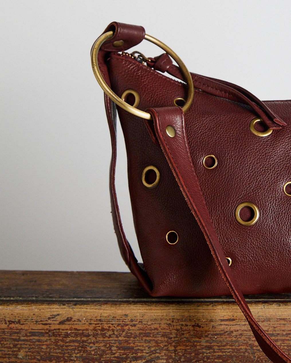 Bolso Piel Anillas Burdeos